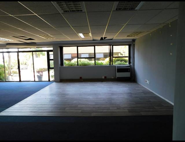 491M² OFFICE TO LET IN FERNDALE